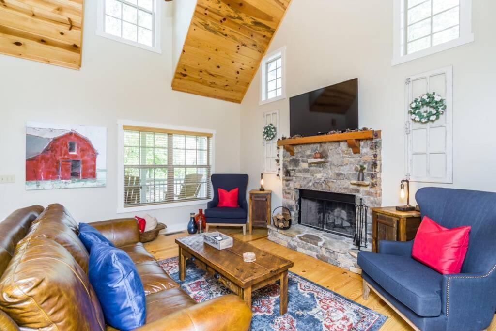 Deerfield Cabin Villa Dahlonega Exterior photo